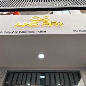 bảng hiệu cemboard SPA đẹp