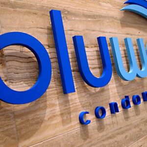 chữ gỗ sơn màu xanh