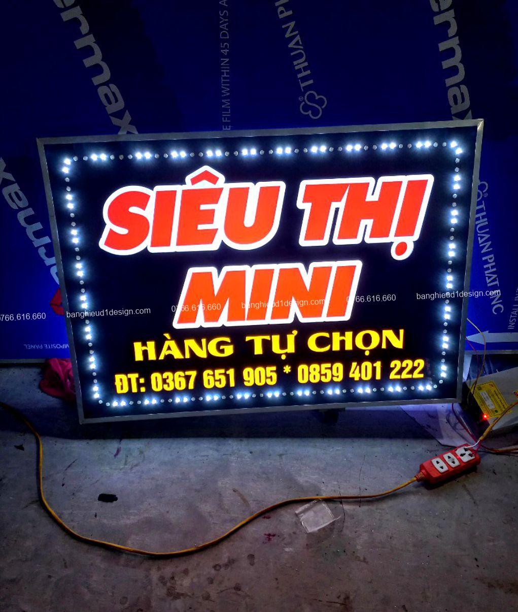 hộp đèn alu âm bản với viền led xung quanh hộp đèn alu âm bản với viền led xung quanh