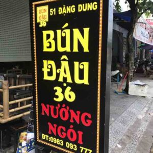 hộp đèn alu âm bản cho quán ăn