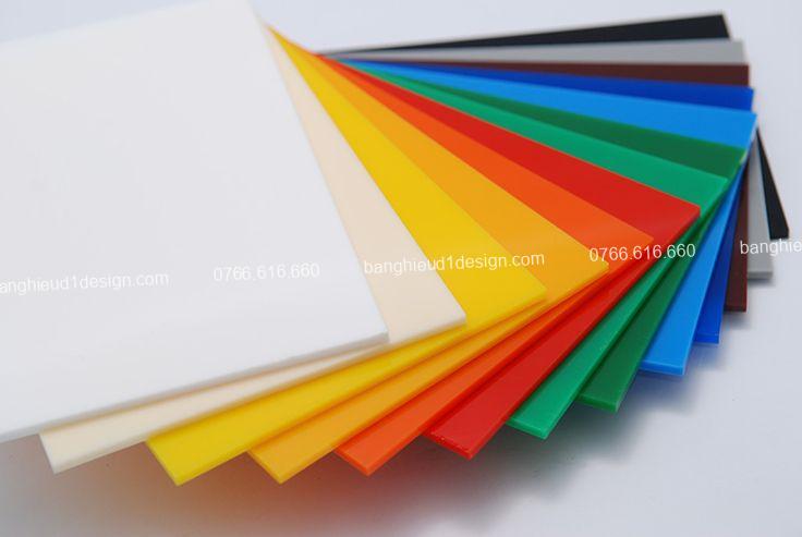 mẫu thẻ tấm mica nhiều màu sắc