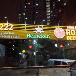 bảng hiệu từ thanh lam tôn cho nhà hàng