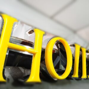 chữ hút nổi viền inox trắng siêu đẹp