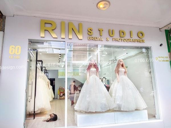 Bảng hiệu wedding áo cưới tham khảo