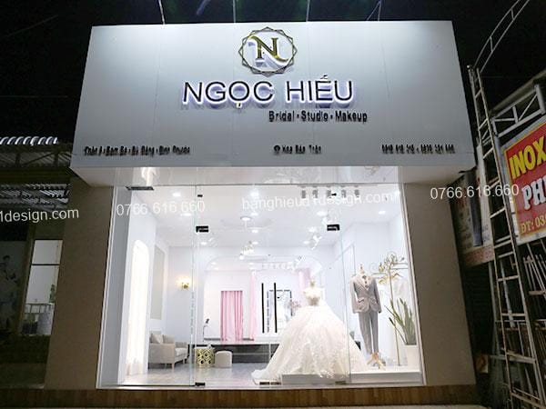 Bảng hiệu wedding áo cưới tham khảo
